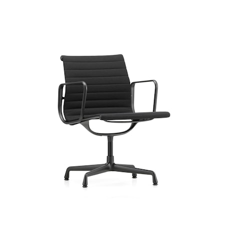Picture of the product Aluminium Chair EA 117